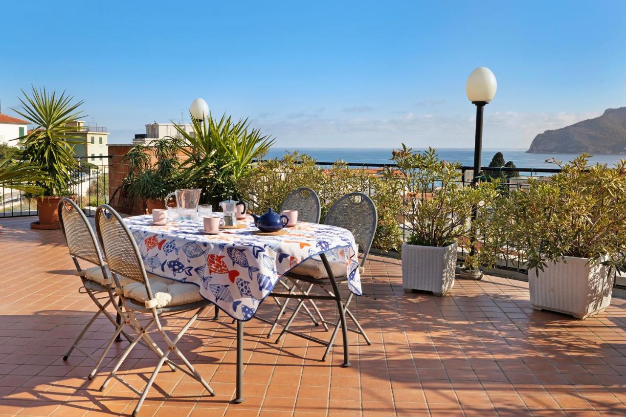 Apartament Attico Cielo E Mare Spotorno Zewnętrze zdjęcie
